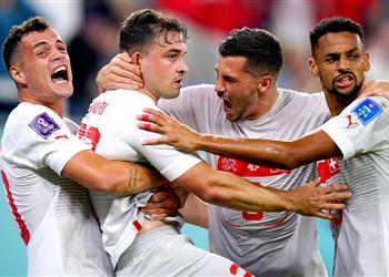 فيديو شاكيري يقود سويسرا لتخطي صربيا والتأهل لملاقاة البرتغال في ثمن نهائي كأس العالم