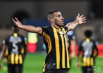 حمد الله يربك حسابات نونو سانتو قبل مواجهة الاتحاد والشباب
