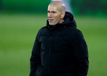 زيدان يعود إلى التدريب بعد اقتراب ديشامب من تمديد عقده مع فرنسا