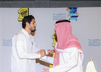 رئيس اتحاد جدة يعلق على استمرار أحمد حجازي مع الفريق