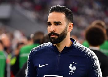 عادل رامي يسب مارتينيز ويختار ياسين بونو أفضل حارس في المونديال