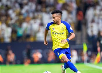 تقارير سعودية توضح موقف عبد الرحمن غريب من مباراة النصر والهلال