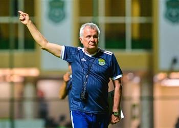 مدرب الاتحاد وعدت الإدارة بمركز جيد في الدوري وأهنئ الفريق على الانتصارات المتتالية