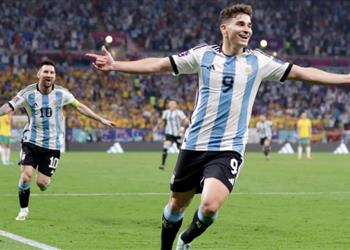 مدربه السابق جوليان ألفاريز قد ينتقل إلى ريال مدريد في أي وقت