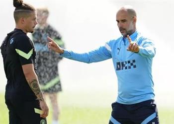 إعلامي إنجليزي ينتقد جوارديولا ما فعله مع فيليبس جريمة