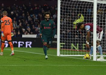 فيديو محمد صلاح يتألق ويقود ليفربول لفوز صعب على أستون فيلا في الدوري الإنجليزي