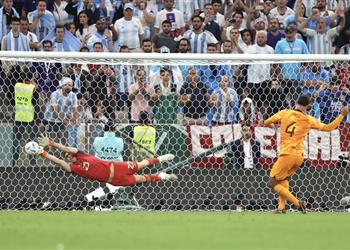 فان دايك يستعيد مرارة إهداره ركلة الترجيح أمام الأرجنتين في كأس العالم