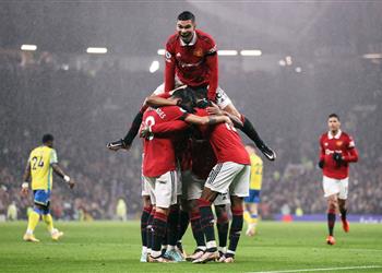 فيديو مانشستر يونايتد يفوز بثلاثية ممتعة على نوتينجهام فورست في الدوري الإنجليزي