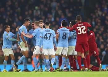 ليفربول يعتذر لمشجعة مانشستر سيتي بعد إصابتها في مباراة كأس كاراباو