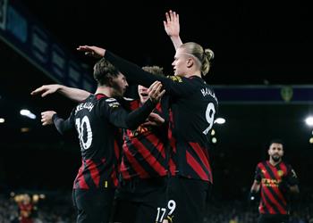 فيديو هالاند يسجل ويقود مانشستر سيتي لتخطي ليدز بثلاثية في الدوري الإنجليزي