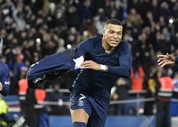 فيديو مبابي يقود باريس سان جيرمان لفوز قاتل على ستراسبورج في الدوري الفرنسي