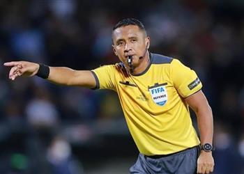 فيفا يعلن حكم مباراة السنغال وإنجلترا في دور الـ16 لكأس العالم 2022