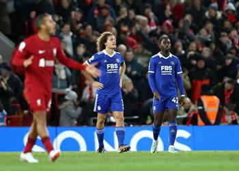 فيديو خطأ جديد فايس يسجل هدف ليفربول الثاني أمام ليستر سيتي