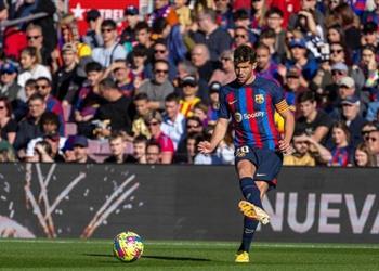 روبرتو يعلق على طرد جوردي ألبا ماتيو لاهوز نسي أن لديه بطاقة صفراء