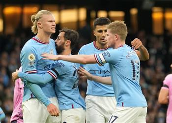 فيديو مانشستر سيتي يقع في فخ التعادل أمام إيفرتون بـ الدوري الإنجليزي