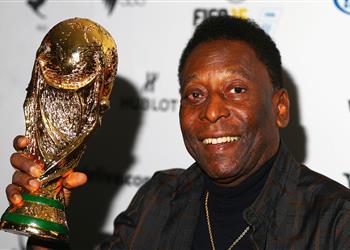 بيليه يوجه رسالة إلى محبيه ومنتخب البرازيل بعد تدهور حالته الصحية