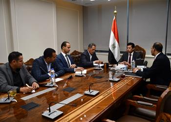 وزير الرياضة يلتقي بمسئولي كابيتانو مصر لاكتشاف المواهب