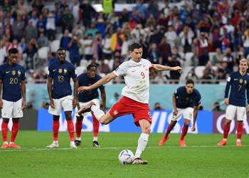 ليفاندوفسكي يراوغ بشأن اعتزاله الدولي ويصر ح حاولنا اللعب ضد فرنسا