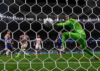 فيديو مايدا يسجل هدف اليابان الأول أمام كرواتيا في كأس العالم