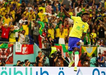 فينيسيوس نريد الفوز بكأس العالم من أجل بيليه ونأمل مواصلة الرقص حتى النهائي