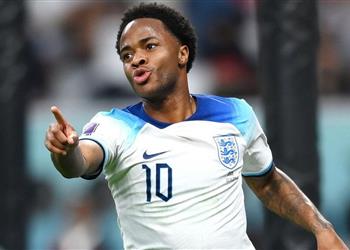 جارديان ستيرلينج لم يحسم موقفه من المشاركة أمام فرنسا