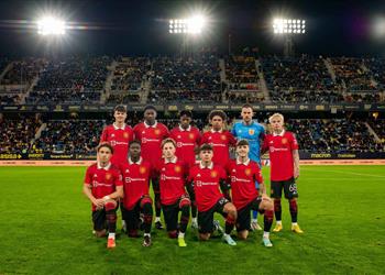 مانشستر يونايتد يخسر أمام قادش برباعية ودي ا