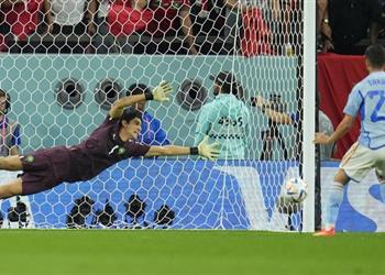 موندو برشلونة كان يرغب في ضم ياسين بونو