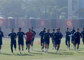 مران الأهلي كولر يحاضر اللاعبين وطاهر يواصل برنامجه التأهيلي