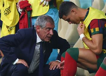 أول رد من كريستيانو رونالدو على تقارير تهديده بمغادرة معسكر البرتغال في كأس العالم