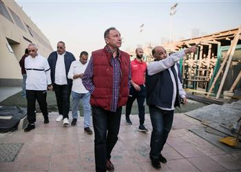 الخطيب يتفقد المدرج الجديد لملعب الناشئين ويتابع مباراة الأهلي والداخلية مواليد 2007