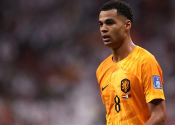 بعد اهتمام ليفربول ومانشستر يونايتد آيندهوفن يحدد سعر جاكبو المتألق في كأس العالم مع هولندا