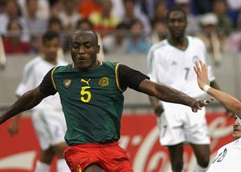 مدافع الكاميرون السابق لـ بطولات علينا اليقظة أمام صلاح وفرص الفوز متساوية