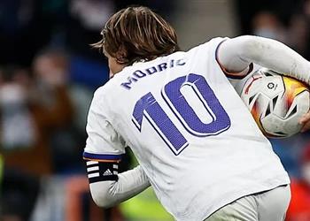 ماركا مودريتش يرفض عرض ا مغري ا من بيكهام ويرحب بالتجديد لـ ريال مدريد