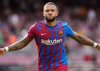 ديباي يؤجل قرار رحيله عن برشلونة