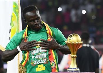 فيديو ماني يعود لتدريبات ليفربول محتفلا بانتصار أمم إفريقيا