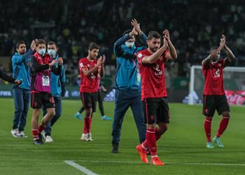 بدلاء الأهلي أمام الهلال السعودي الشحات يجاور وليد سليمان