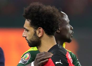 لاعب ليفربول السابق لن تكون هناك مشاكل بين محمد صلاح وماني رغم هزيمة مصر أمام السنغال