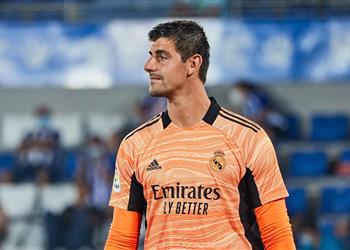 كورتوا يحذر لاعبي ريال مدريد من تكرار خطأ مباراة فياريال ضد باريس سان جيرمان