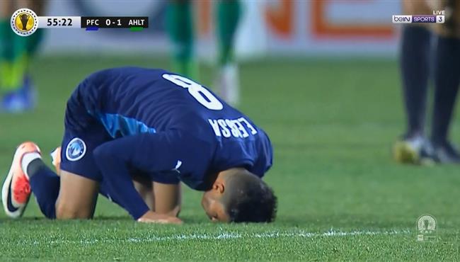 هدف اسلام عيسي في مرمي اهلي طرابلس بكاس الكونفيدرالية