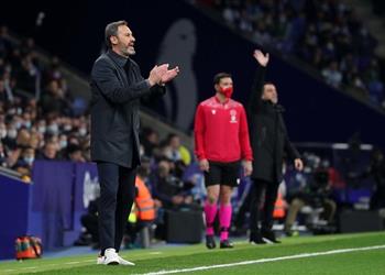 مدرب إسبانيول برشلونة كان محظوظ ا أمامنا وتشافي لا يحتاج للاعتذار