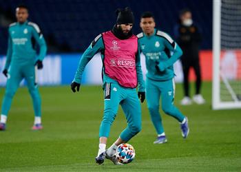 بنزيما يحصل على الضوء الأخضر للعب مباراة ريال مدريد وباريس سان جيرمان