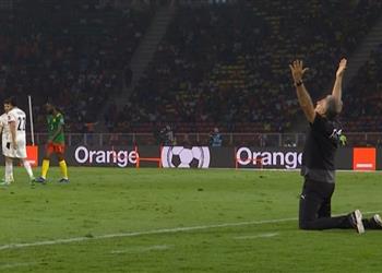 خاص حفيدة كيروش تجبره على تأجيل موعد عودته لمصر