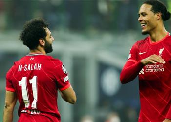 فيديو فان دايك يحتفل مع لاعب إنتر ميلان بـ هدف محمد صلاح