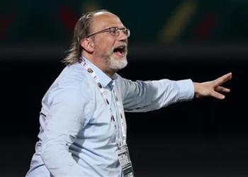 مدرب جامبيا ي علن عبر بطولات موقفه من تدريب الإسماعيلي