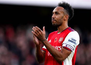 أوباميانج مودع ا جماهير آرسنال الرحيل يؤلمني وحزين لعدم مساعدة الفريق