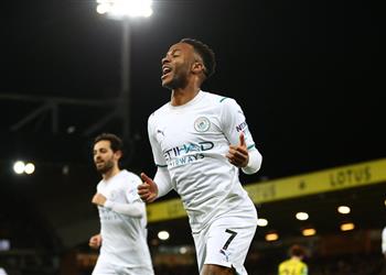 جوارديولا يخبر مانشستر سيتي بموقفه من استمرار ستيرلينج