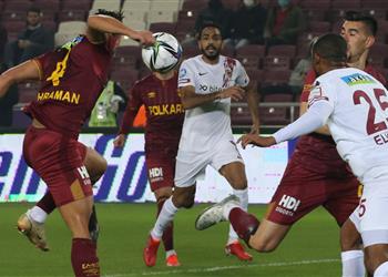 تشكيل هاتاي سبور ضد فناربخشة في الدوري التركي وموقف كهربا