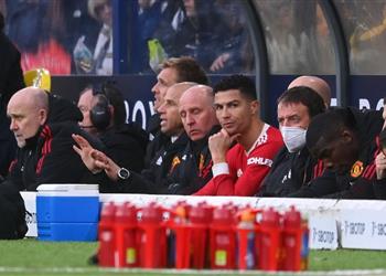 صور للمرة الثانية رانجنيك يشعل غضب رونالدو في مباراة مانشستر يونايتد وليدز