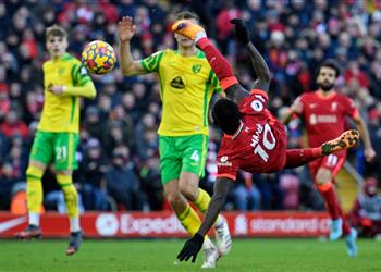 ماني يتفوق على أسطورة ليفربول بعد هدفه ضد نورويتش