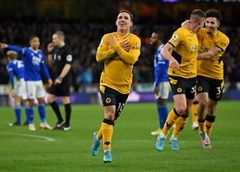 فيديو ليستر سيتي يواصل نزيف النقاط ويسقط أمام ولفرهامبتون في الدوري الإنجليزي